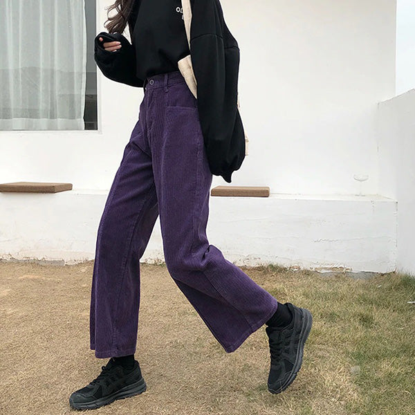 How to Style the Retro Pants That Are Coming Back | Brown pants outfit,  Brown trousers outfit women, Retro pants